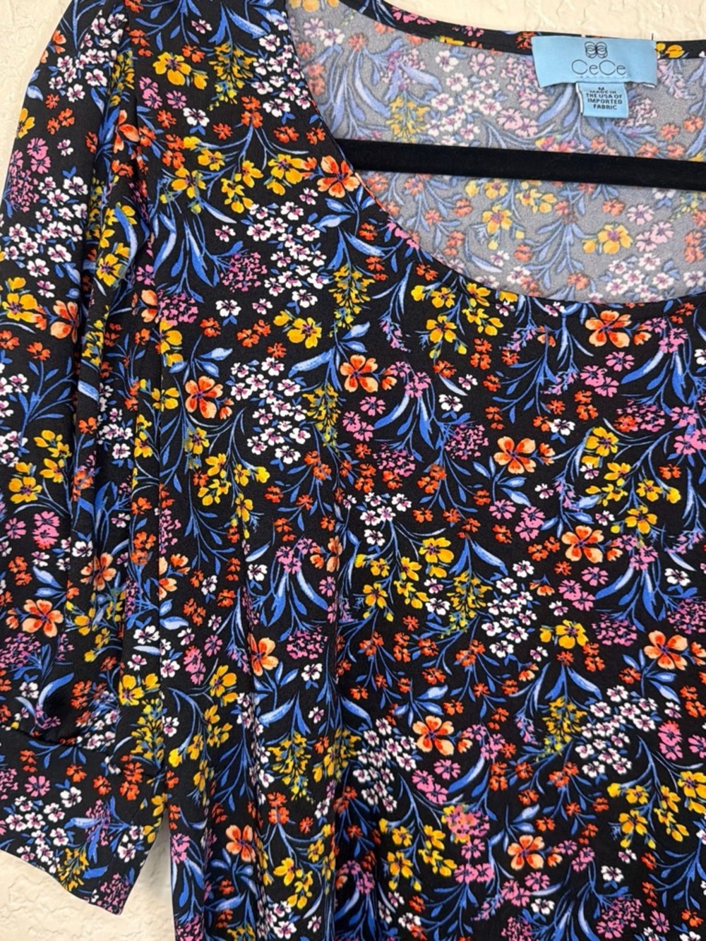 Cece Floral Scoop Neck Short Sleeve Top - Picture 2 of 2